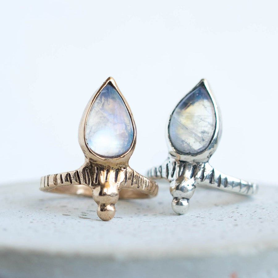 ORION Moonstone Ring