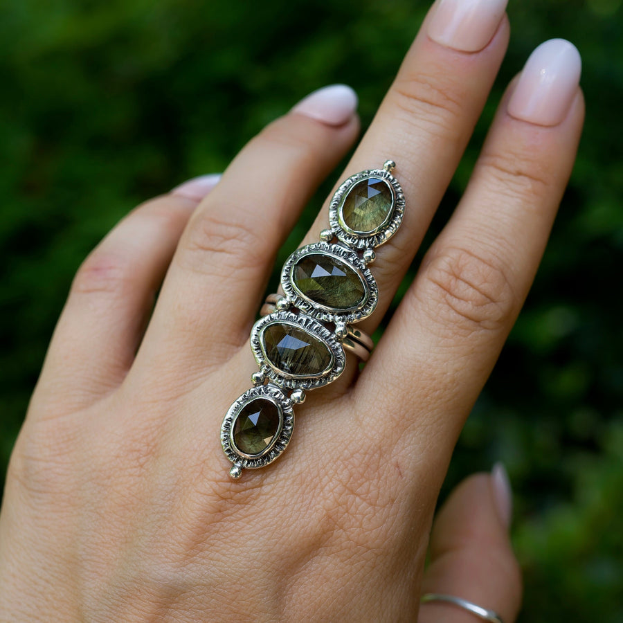 Peridot Lugwidite Gypsy Ring- Sz 8