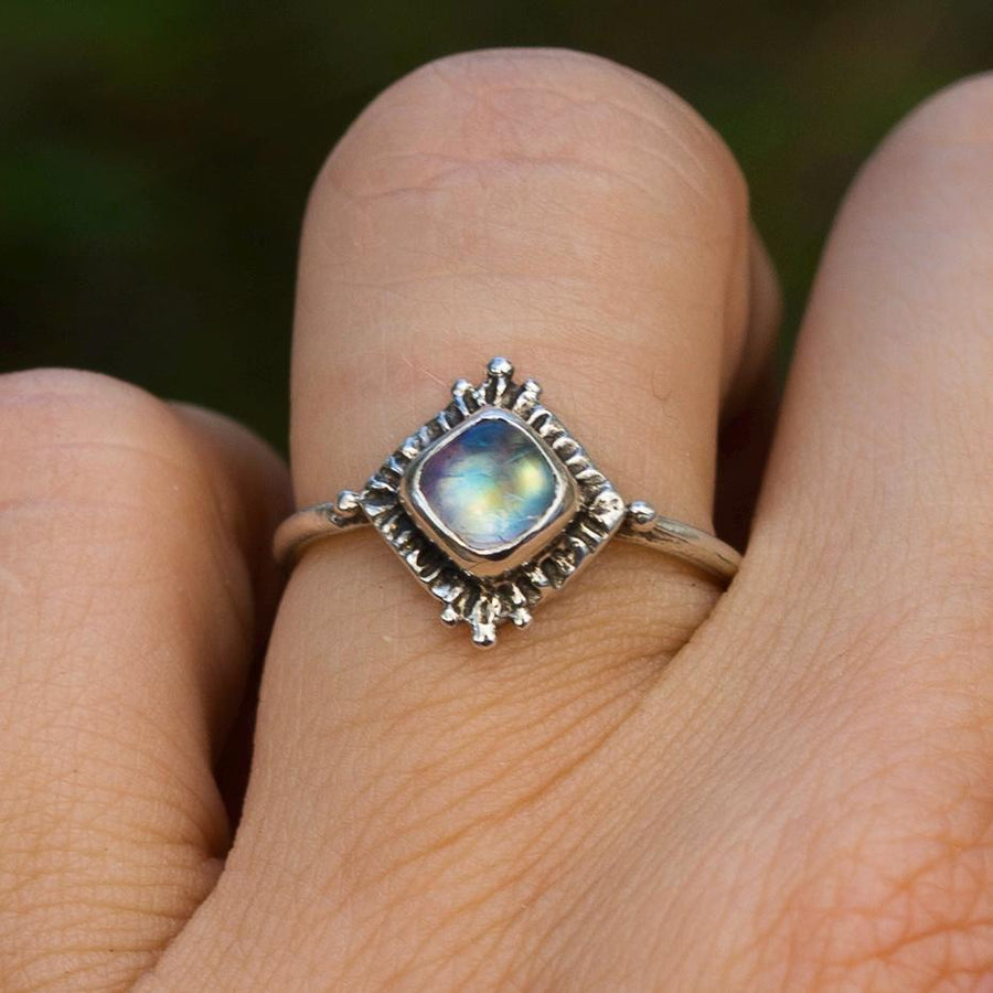 TRINITY Moonstone Ring, Antique Ring, Moonstone Jewelry, Cushion Cut, Vintage Style, Rainbow Moonstone, Dainty, Custom Jewelry, Gift for her