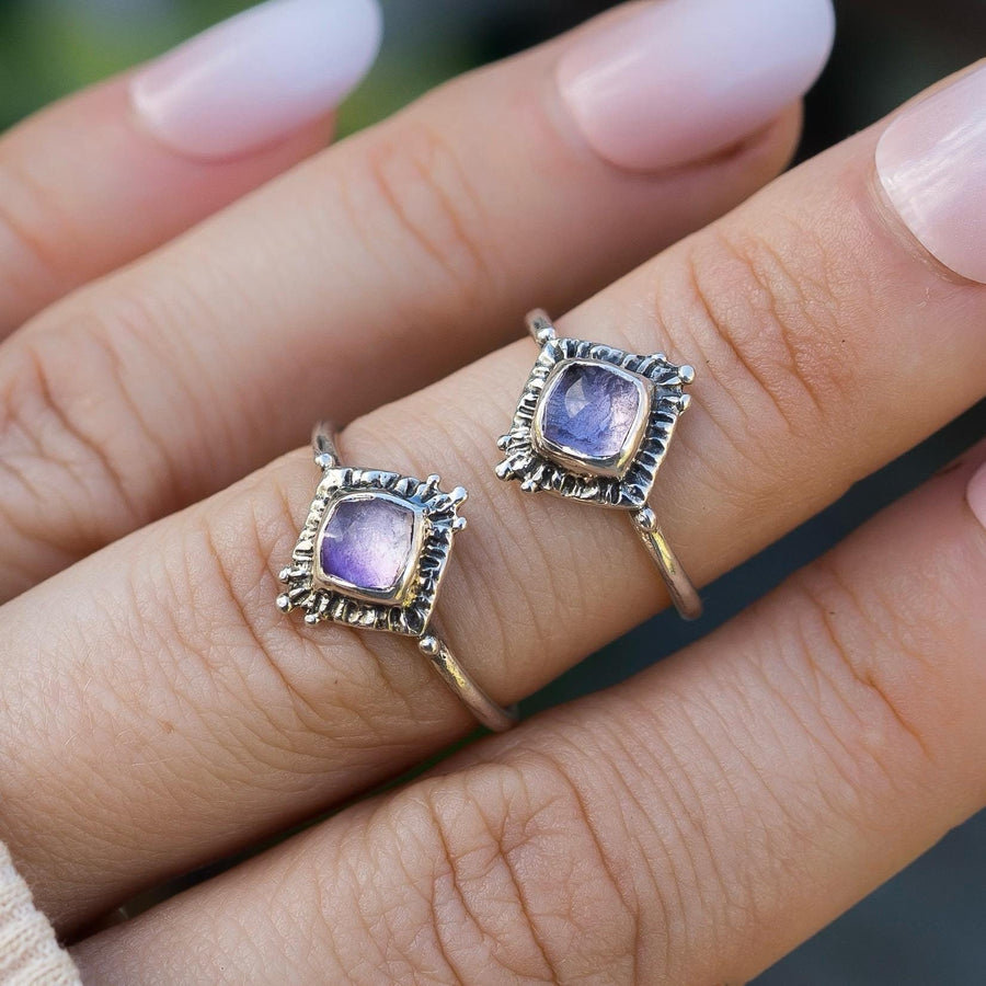 ANTIQUE AMETHYST CUSHION CUT RING