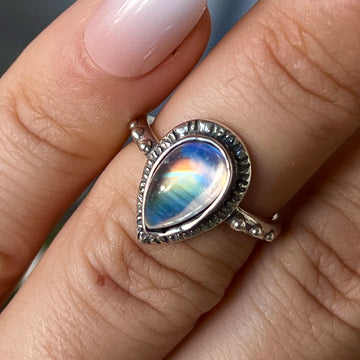 PRE-ORDER FOR KITZ- AAA Moonstone Ring- Sz 6.5